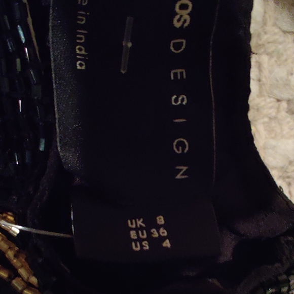 ASOS DESIGN embellished paneled shift dress beaded fringe in black & gold 4 - Picture 8 of 9